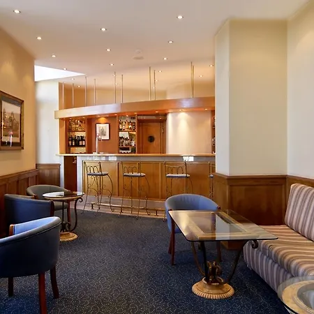 Evolution Cascais-estoril 酒店 4*